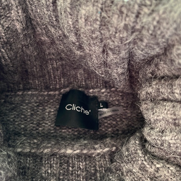 Gorgeous Cliche grey sweater. Size Large. - Picture 3 of 6